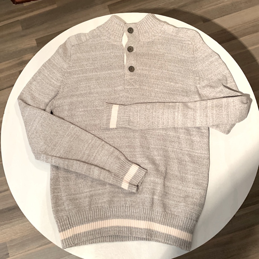 Men’s cotton Kolby sweater,  M crew with buttons sweater.